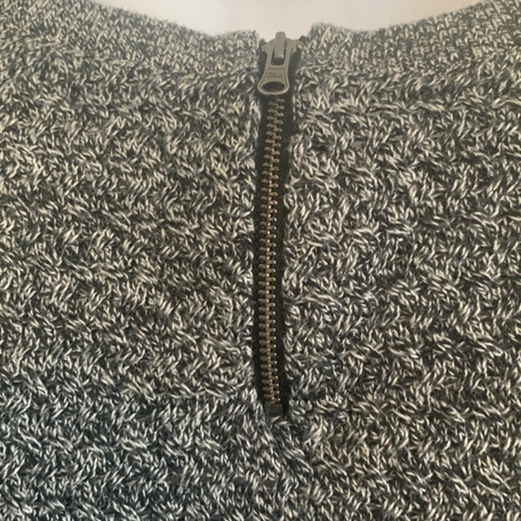 American Eagle sweater - Picture 5 of 9